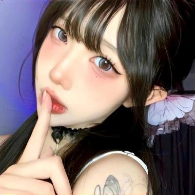 金爪女郎